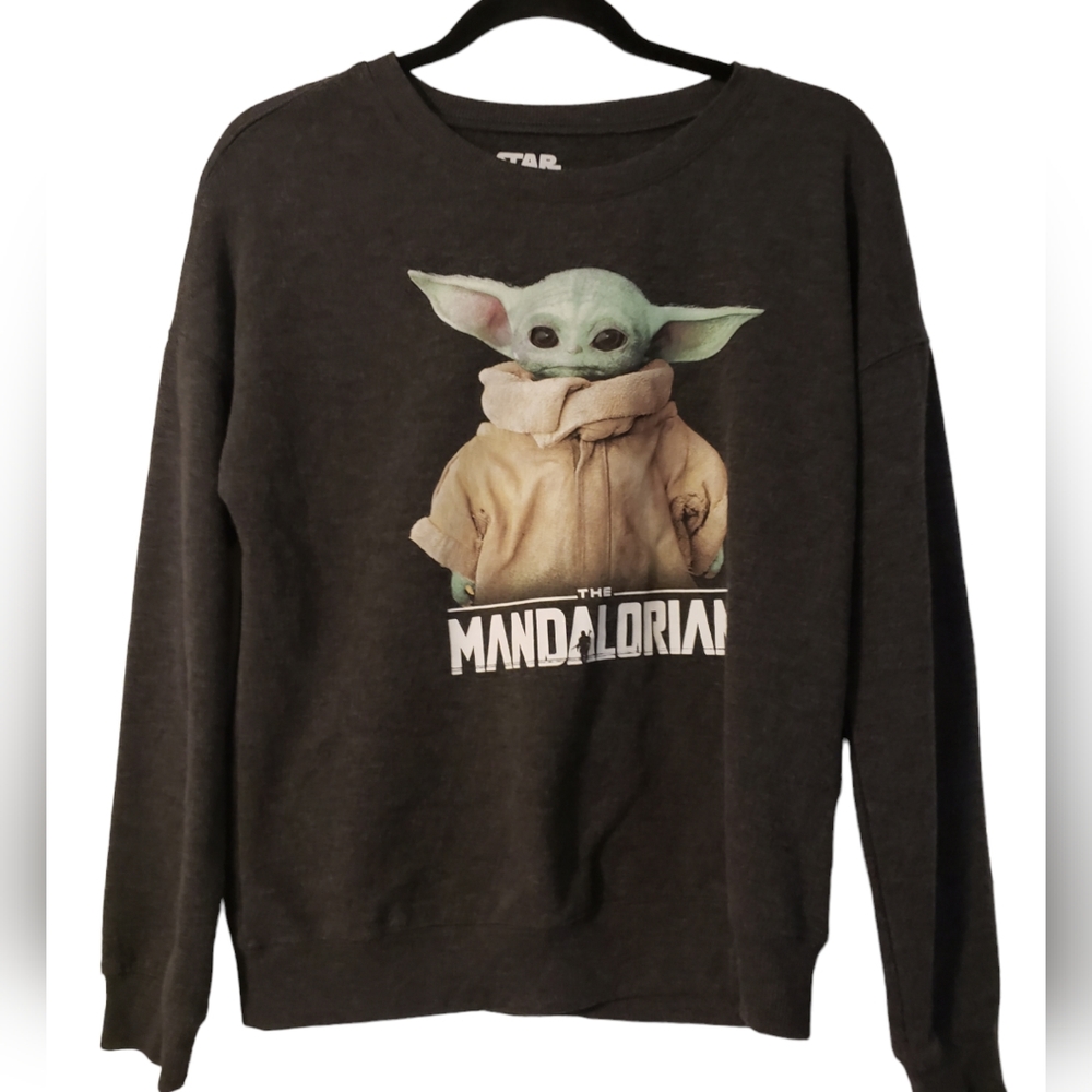 StarWars The Mandalorian Sweater Size XS